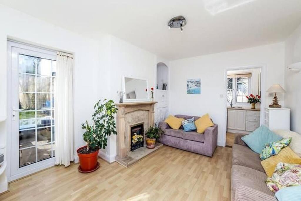 St Ives Sunrise! ~ 2 Bedrooms, Garden, Parking, Sea Views מראה חיצוני תמונה