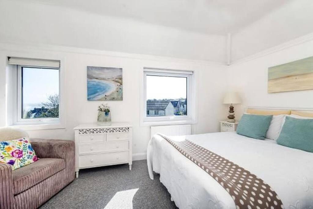 St Ives Sunrise! ~ 2 Bedrooms, Garden, Parking, Sea Views מראה חיצוני תמונה